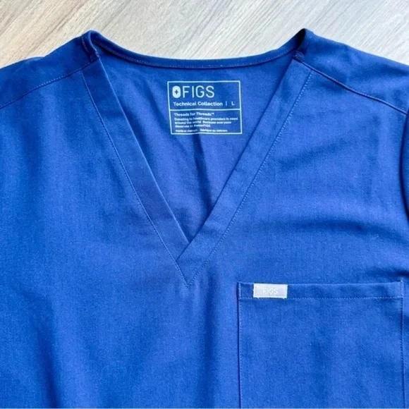 FIGS Technical Collection Catarina One-Pocket Scrub Top Classic Fit – Size L - Picture 3 of 13